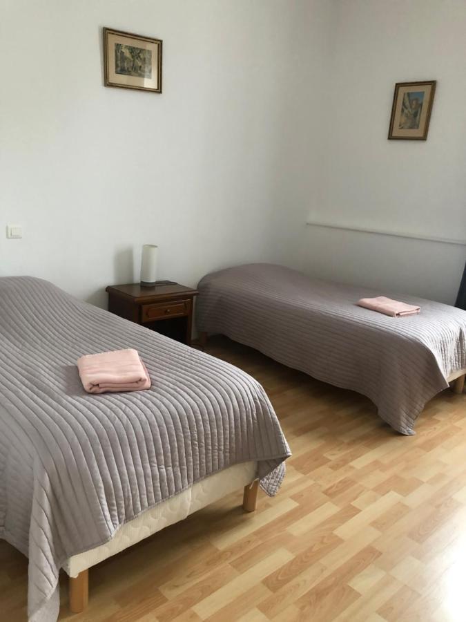 Gite Les Minimes Avallon Eksteriør billede